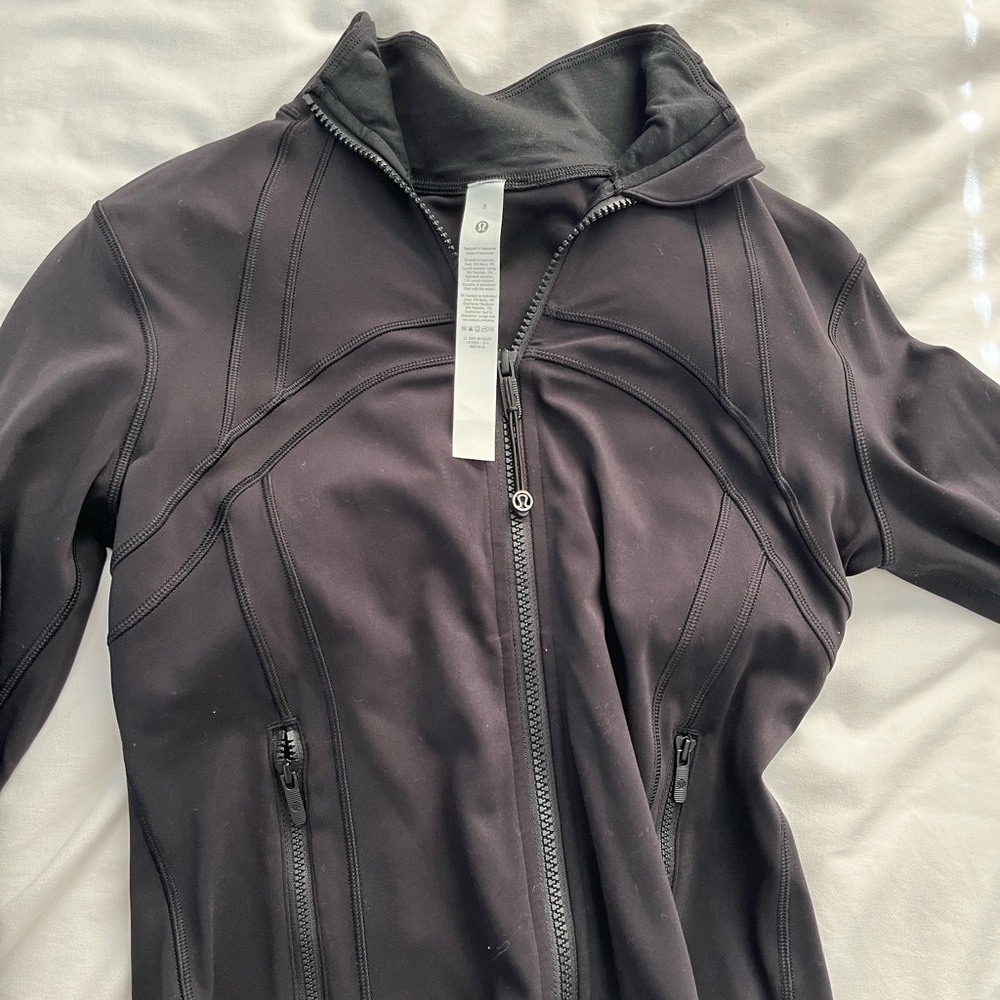Lulu define jacket